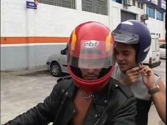 Con Cu Anh Đang Đâm Vào Sau Lỗ Đít Của Em Thật Sướng