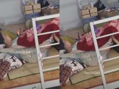 Clip Sex Em Gái Móc Lồn Bị Quay Lén