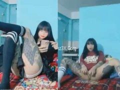 Gái Xinh Dâm Lồn Thích Xăm Mình