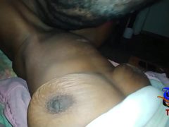 Nhìn Em Làm Anh Thèm Thuồng Quá