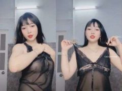 Clip Sex Thiên Ý Cặp Bưởi Năm Roi Ngọt Lịm